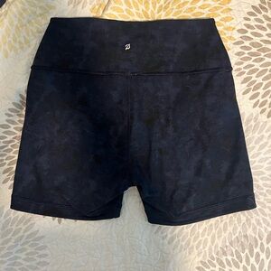 Peloton biker shorts. Size L. Worn once